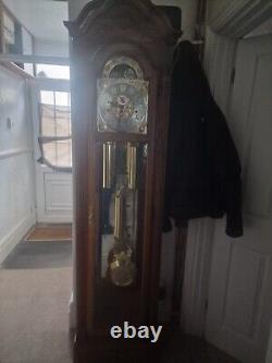 Grandfather Clock / Howard Miller / Golden Oak / Excellent Condition